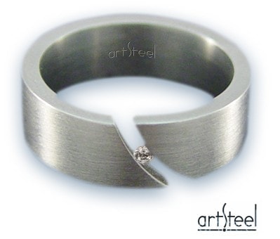 SORTIJA DE ACERO Y DIAMANTE