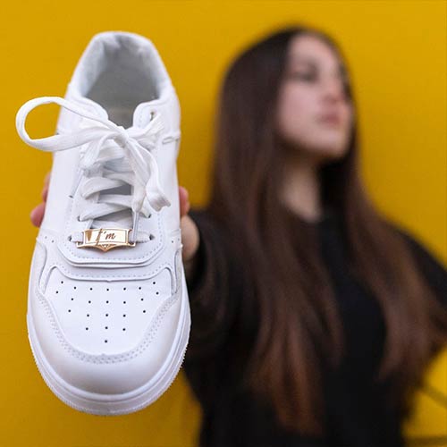 luci lace yup snakers blancas