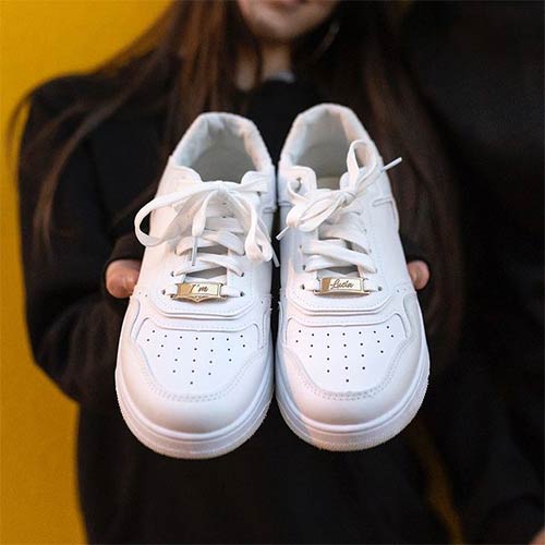 luci lace yup snakers blancas